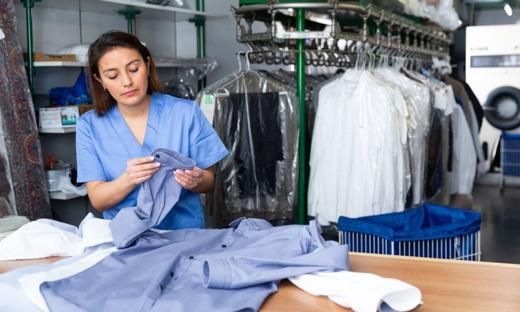 pros and cons of owning a dry cleaning business