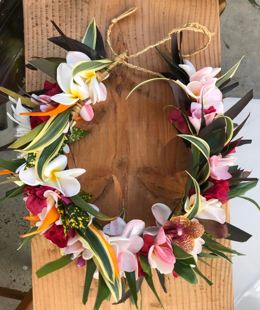 What Kind of Leis Do You Get for Wedding Guests?