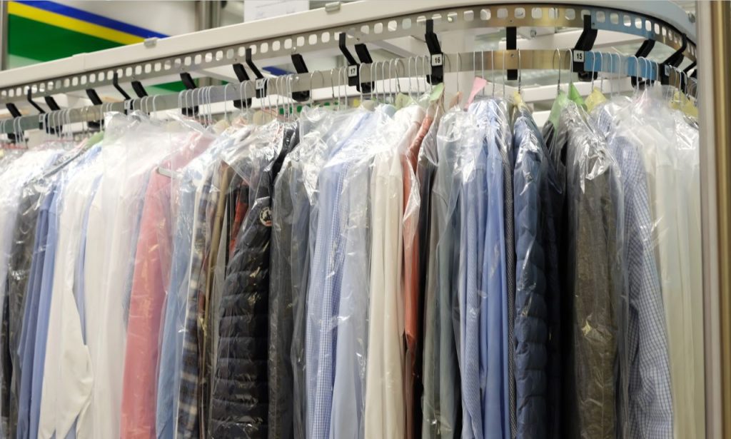 pros and cons of owning a dry cleaning business