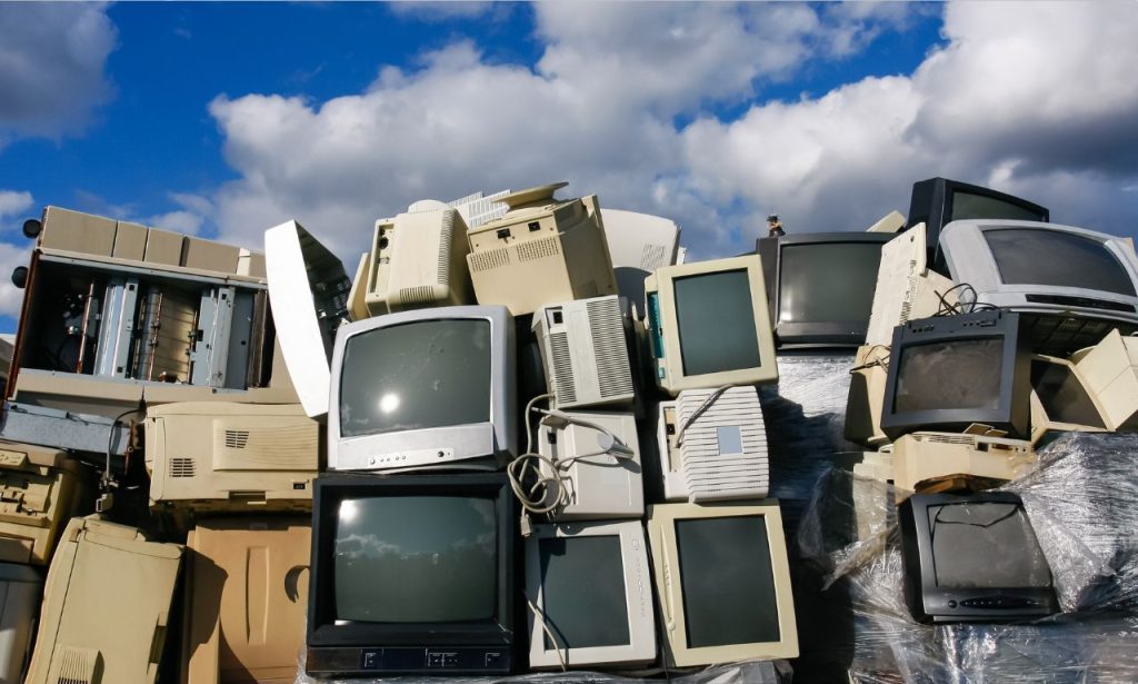 recycling computer monitors for money